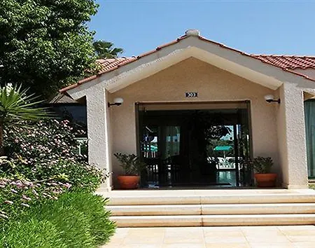 Hotel Mandalena Protaras
